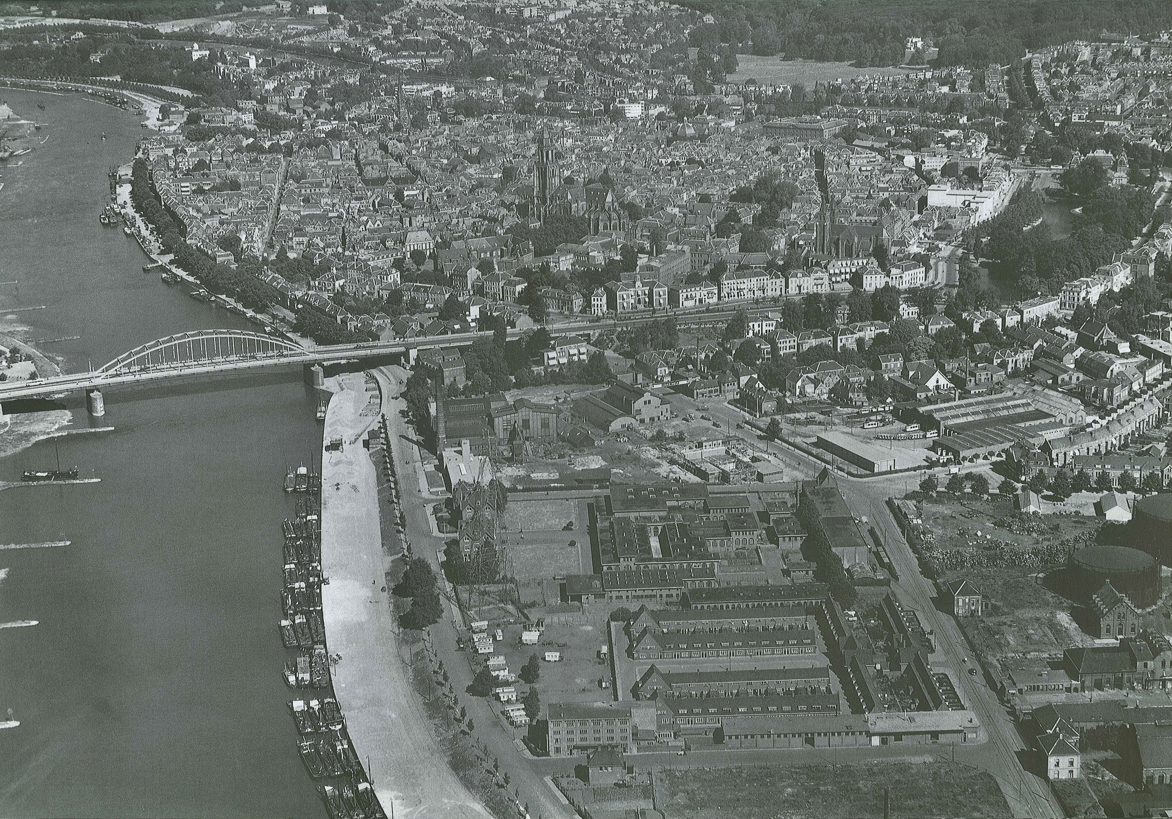 2013-03-20-Luchtfoto1939-KLM-Rijnwijk-edit.jpg